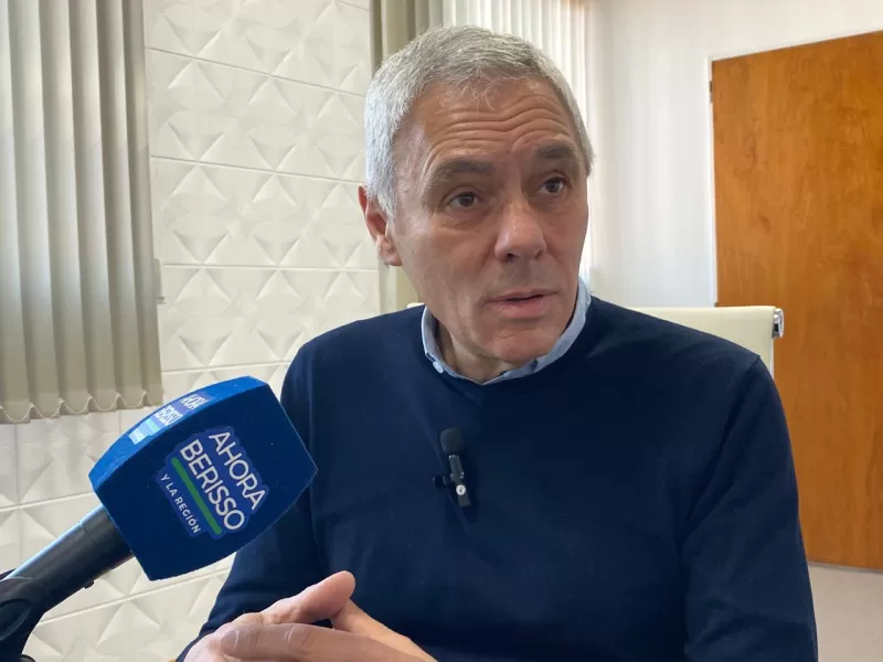 Fabián Cagliardi continuaría como intendente de Berisso y no asumiría su banca en el Concejo Deliberante