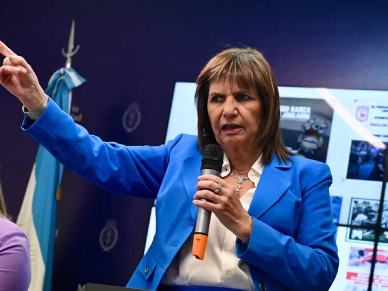 Bullrich rechaz&oacute; las modificaciones a la Ley de Discapacidad en el Presupuesto 2027 y cruz&oacute; a Santilli por el armado del proyecto