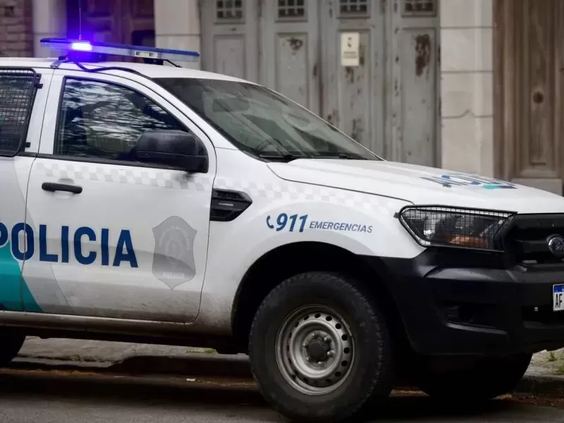 Detuvieron a un hombre en Berisso por circular con una licencia de conducir falsa