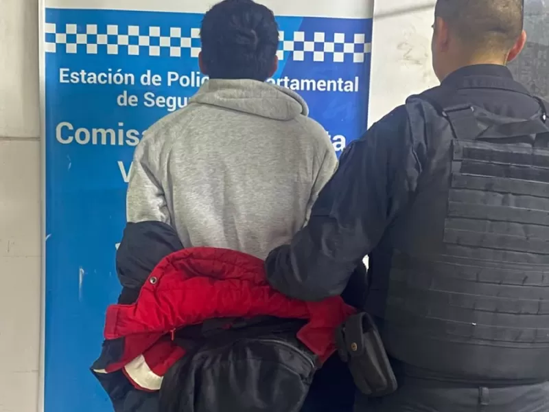 Detuvieron en Berisso a un hombre que viol&oacute; una perimetral, irrumpi&oacute; en la casa de su expareja y amenaz&oacute; a una mujer polic&iacute;a