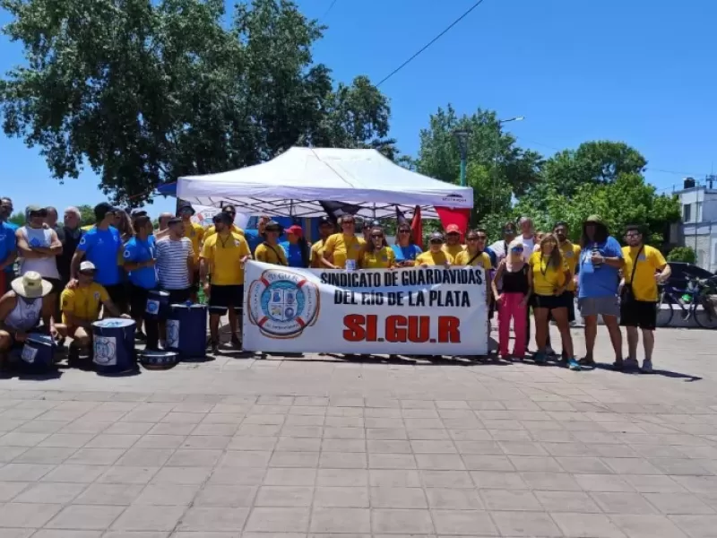 Despidos arbitrarios de guardavidas generan protestas en la ciudad