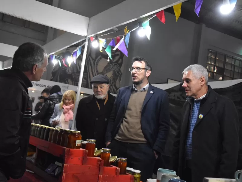 Se realizó la apertura de la 21º edición de la Fiesta del Vino de la Costa