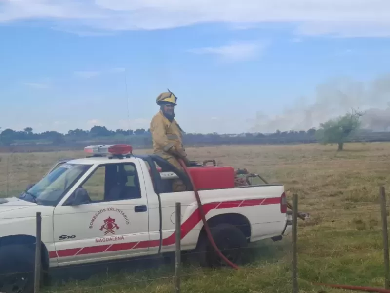 Así fue el gran incendio en el Camino Real, que mantuvo en vilo a Berisso