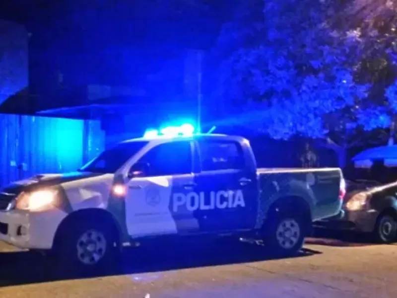 Le desvalijaron la casa a un policía en Melchor Romero: se llevaron una pistola y un millón de pesos
