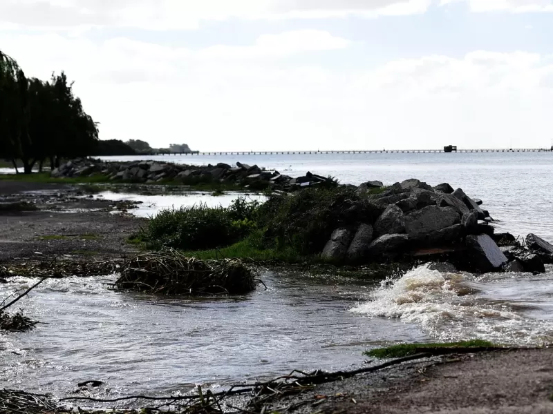 Hallaron sin vida a un ex agente de tr&aacute;nsito en la costa de Ensenada y se investiga lo ocurrido