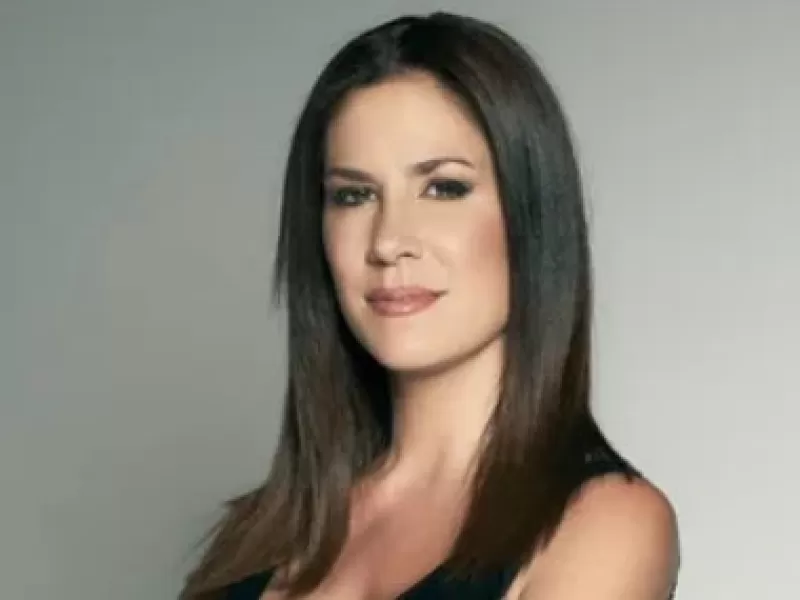 Aseguran que Daniela Ballester actúa como mensajera encubierta entre el macrismo y la oposición mediática