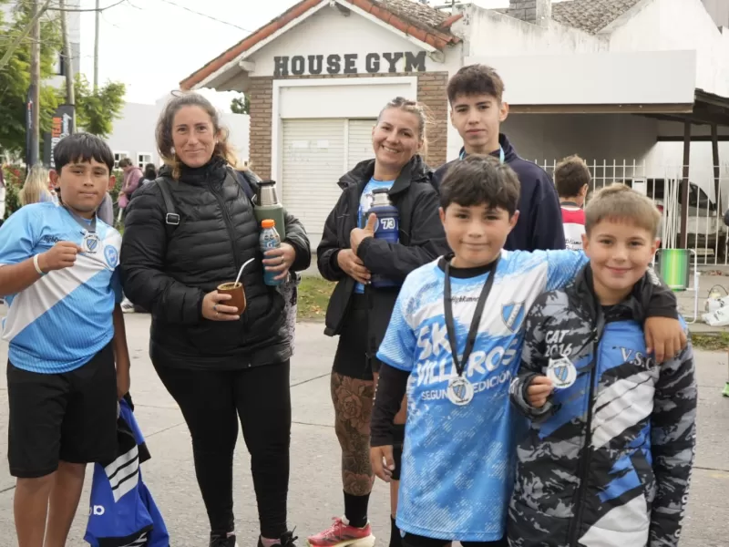 Villa San Carlos celebró sus 101 años con una multitudinaria edición de los 5K Villeros