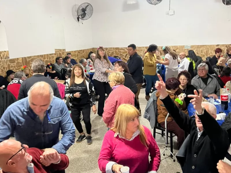 Emoción y reconocimiento en el gran agasajo a jubilados y jubiladas del STMB