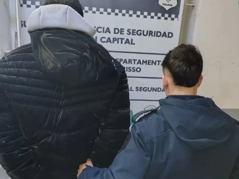 Detuvieron a un joven tras amenazar a su madre y provocar da&ntilde;os en una vivienda de Berisso