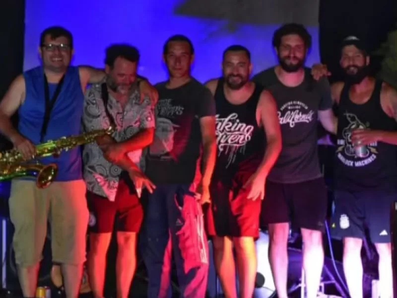 Noche ricotera y bien malvinera: Banzai vuelve a tocar en la Casa de los Ex Combatientes