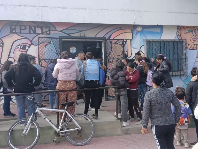 Avanza la investigaci&oacute;n judicial por maltrato infantil en la Primaria 13 de Ensenada mientras SUTEBA cumple un paro de 36 horas