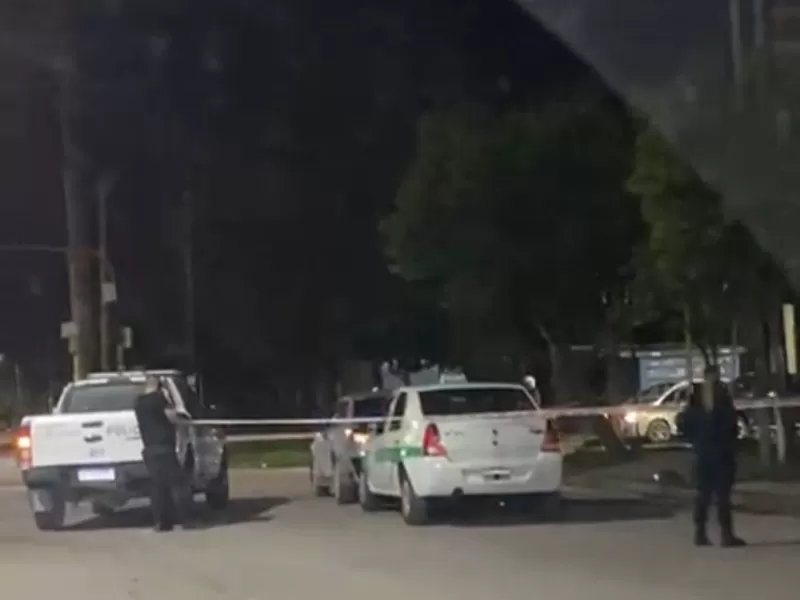 Tragedia en Berisso: un taxista se descompensó al volante y falleció tras chocar