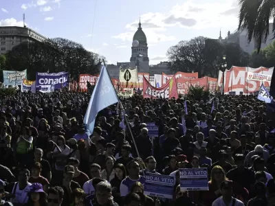 Jornada de protesta: marchas y paros por el veto al financiamiento universitario