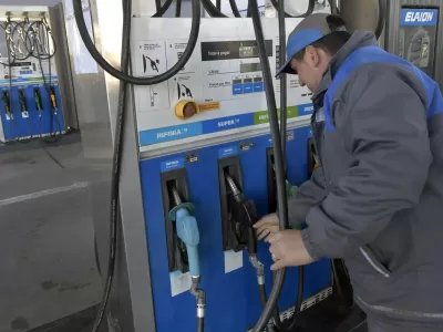 Atenci&oacute;n conductores: habr&aacute; horario especial para cargar combustible en Navidad y A&ntilde;o Nuevo en Berisso