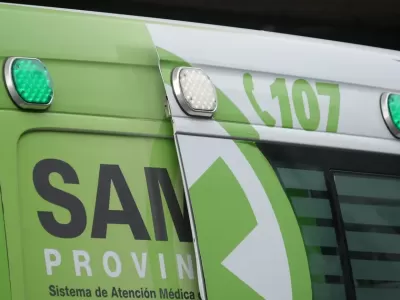 Murió atropellado en Berisso por un camión que huyó: el conductor fue localizado y quedó imputado
