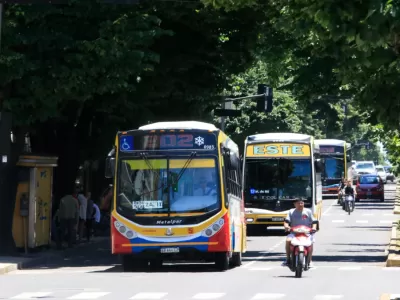 Alerta en el transporte: la UTA advierte que habrá paro si sueldos y aguinaldos no se pagan en término