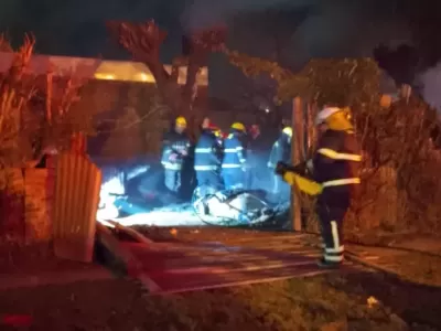 Dos incendios movilizaron a los bomberos voluntarios en la madrugada del jueves