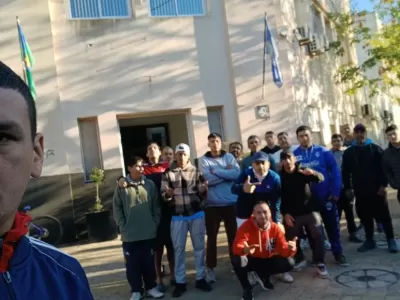 Vecinos de calle Nueva York reclaman trabajo en la obra de puesta en valor