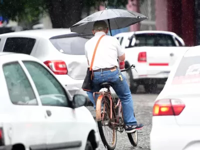 Se elev&oacute; la alerta por tormentas en Nochebuena: piden precauci&oacute;n en Berisso y la regi&oacute;n