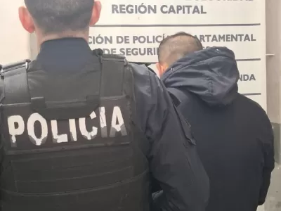 Aprehendido tras sustraerle la bicicleta a su ex y violar una restricción perimetral