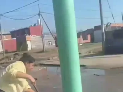 Cloacas colapsadas en El Carmen: vecinos denuncian abandono y falta de respuestas