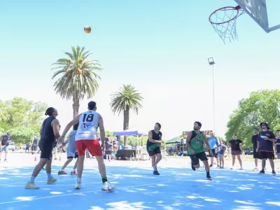 Vuelven los aros al Parque C&iacute;vico y piden compromiso de los vecinos