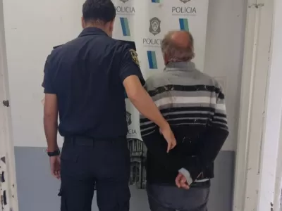 Detienen a un hombre de 84 a&ntilde;os acusado de agredir f&iacute;sicamente a su pareja de 80 en Berisso