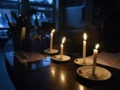 Un sector de Berisso, olvidado por Edelap: sin luz, con frío y sin respuestas