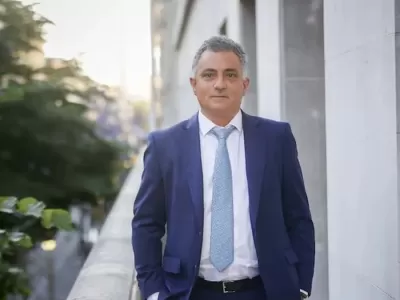 Sebastián Pareja refuerza su estructura con nuevos nombres en Merlo