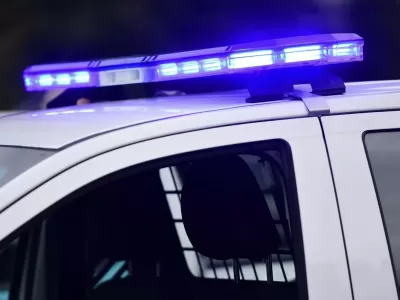 Violento asalto en Berisso tras un robo previo en La Plata: golpearon a una pareja y se llevaron el auto