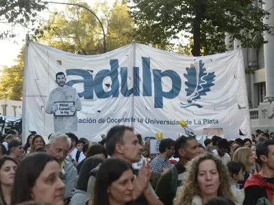 Los docentes universitarios de la UNLP aceptaron la oferta del Gobierno y cobrar&aacute;n un 21,33% de aumento