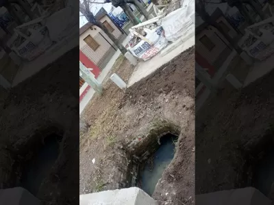 Vecinos alertan por un peligroso pozo en 30 y 173 de Berisso