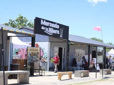 El Mercado de la Ribera abre sus puertas este domingo con talleres, música y productos locales
