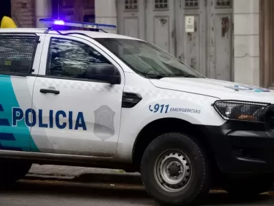 Brutal robo a un jubilado en Berisso: lo enga&ntilde;aron para entrar a su casa y lo golpearon