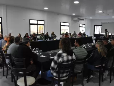 Berisso impulsa el turismo local con un nuevo encuentro de prestadores y la presentación de la web app “Descubrí Berisso”