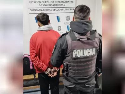 Interceptan a un joven que circulaba en moto con signos de adulteración en Berisso
