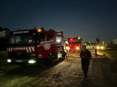 Bomberos de Berisso colaboraron en un incendio de gran magnitud en La Plata