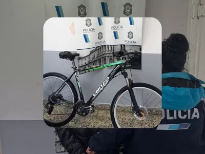 Dos mujeres fueron detenidas en Berisso tras el robo de una bicicleta en Ensenada
