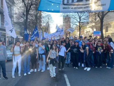 La UES de Berisso marchó en La Plata por el Día de los Lápices