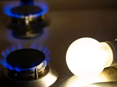 Luz y gas: el Gobierno avanza con nuevos aumentos tarifarios desde enero de 2026