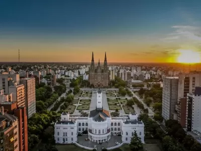 La Municipalidad de La Plata proyecta la ampliaci&oacute;n y puesta en valor de Plaza Moreno