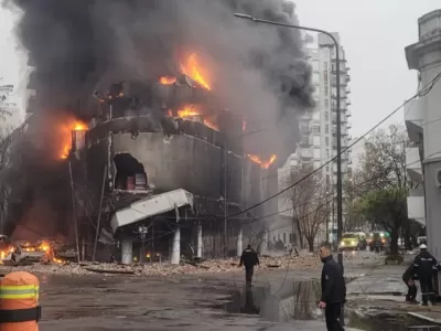 Exclusivo | El dramático relato de un comerciante tras el incendio del depósito de electrodomésticos en La Plata