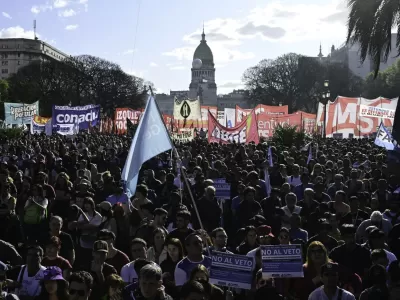 Recorte millonario al Presupuesto 2026: Las cifras detr&aacute;s de la Marcha Federal Universitaria