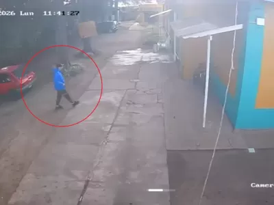 Inseguridad en Avenida 122: un delincuente salt&oacute; un alambrado y rob&oacute; la bicicleta de una docente en un centro de d&iacute;a