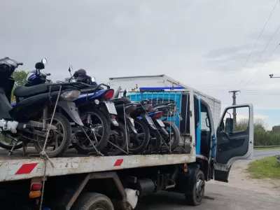 Incautaron 14 motos y tres autom&oacute;viles durante un control de tr&aacute;nsito en el l&iacute;mite entre Berisso y La Plata
