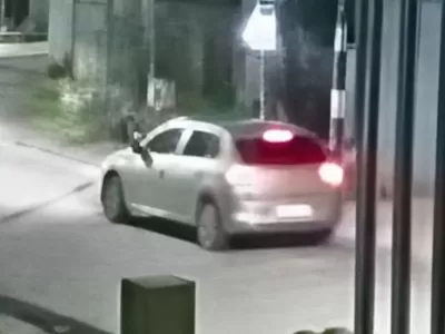 Berisso: buscan al conductor que atropell&oacute; a un adolescente y huy&oacute;