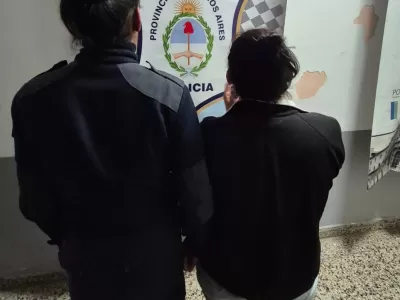 Violencia familiar en Berisso: una madre golpeó a su hijo con una botella y terminó demorada