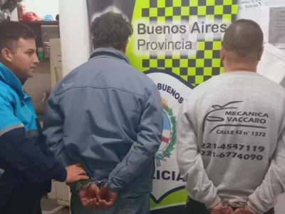 Intentaban esconder un auto robado y terminaron detenidos en Berisso