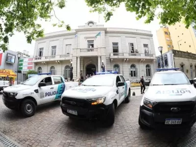 Luján, envuelto en acusaciones de sobornos y encubrimientos policiales