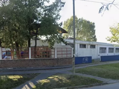 Aprehendieron a un menor que intentó robar en una escuela y un jardín de Berisso